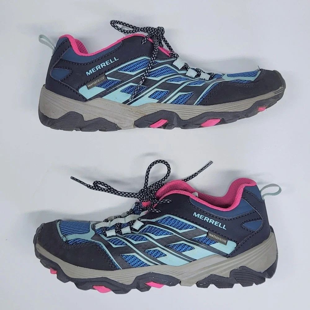 Merrell Moab FST Low Waterproof Hiking Shoes Girls Size 2.5 Blue Pink Sneakers